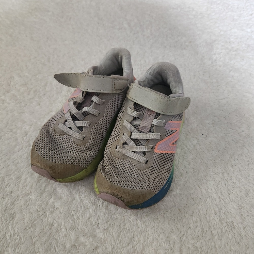 New Balance Fresh Foam Arishi v2 Kids Grey Rainbow Sneakers BRKJT9202 Size 11